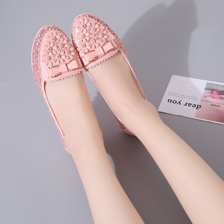Spring And Summer Beanie Shoe Covers Foot Sandals Flat Single Shoes Comfortable Women Lce Breathable Mesh Bow Women's Shoes