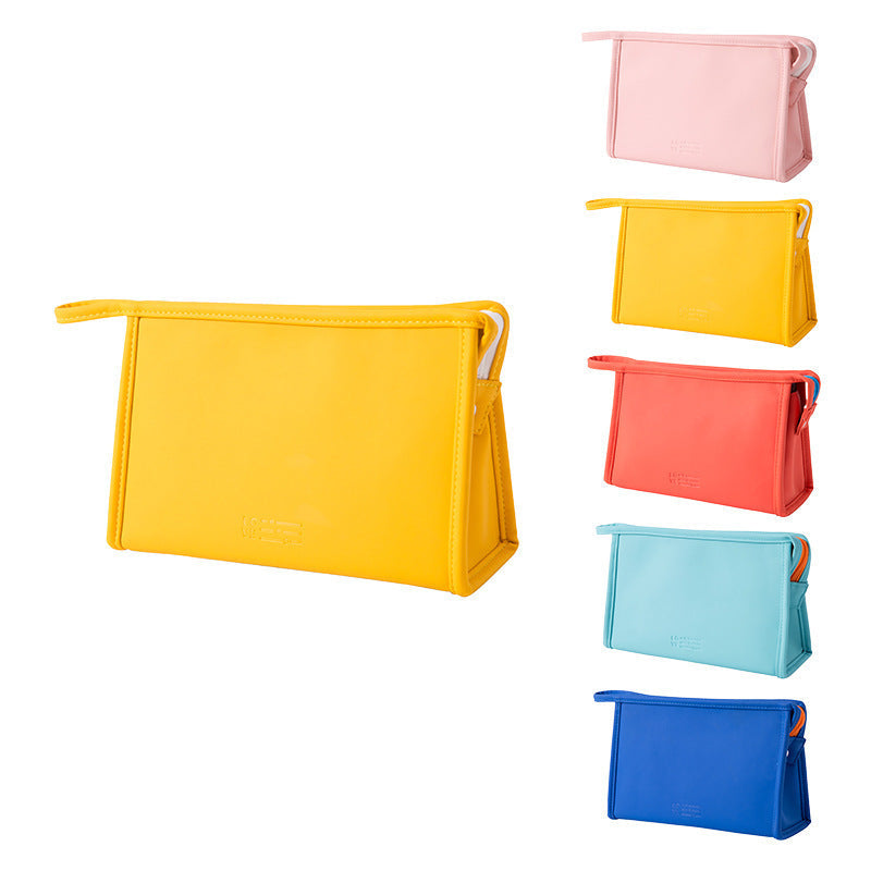 Portable PU cosmetic bag Large capacity triangle bag