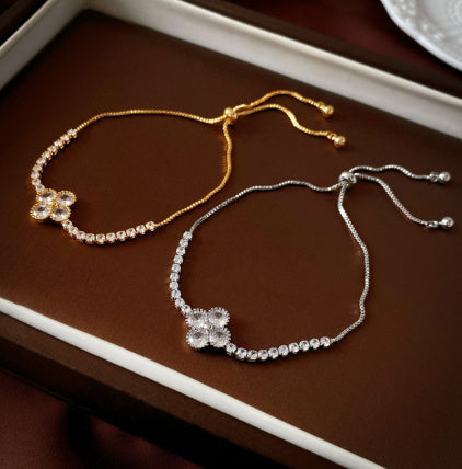 Four-petal Flower Zircon Bracelet Minority All-match Bracelet
