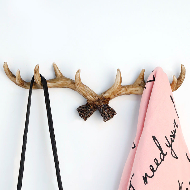 Wall ornament coat and hat hook