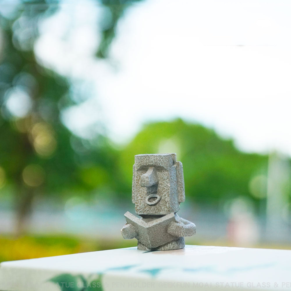 Sandstone Easter Island Moai Pen Pencil Holder Pen Container Storage Holder Carved Sculpture Home Office Desktop Decor
