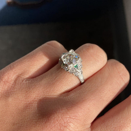 Fashion Retro Emerald Zircon Ring For Women