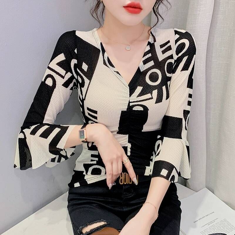 Korean Style Fashionable Printed Ruffle Sleeve Wrinkle-closing Slim Fit Small Shirt Top