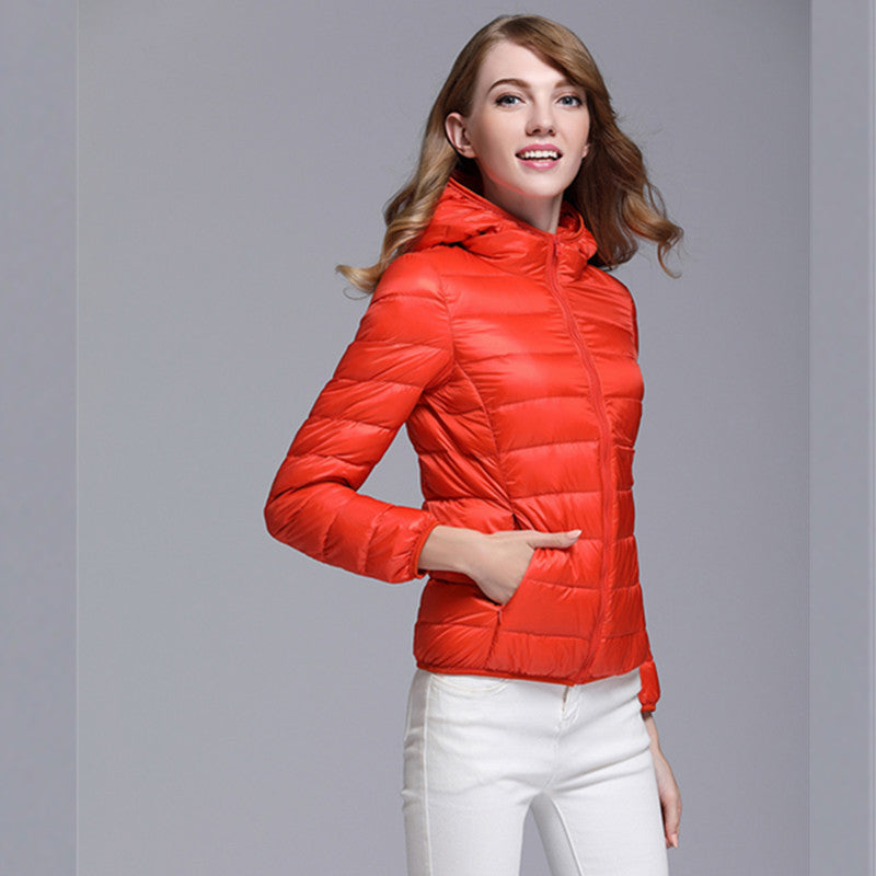 Lightweight Short Type Hooded Down Jacket