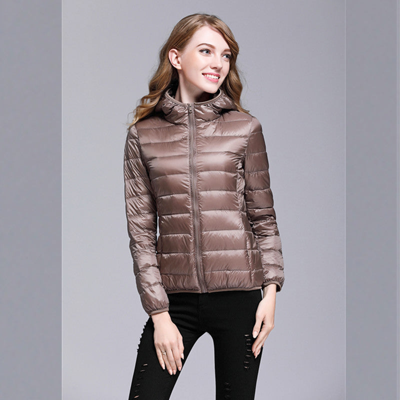 Lightweight Short Type Hooded Down Jacket