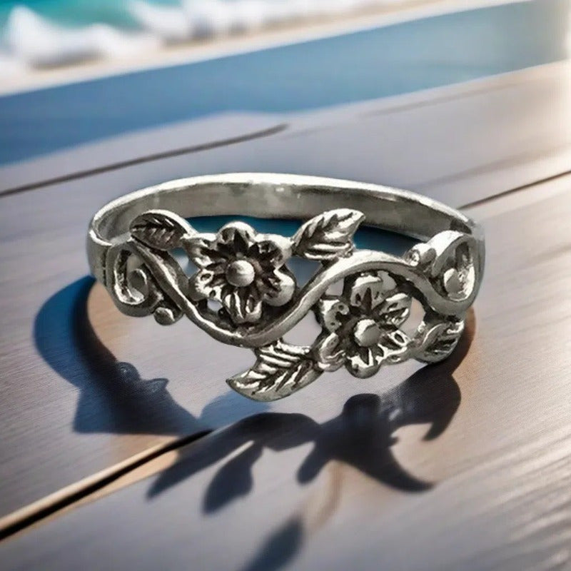 Vintage Flower Alloy Ring For Women
