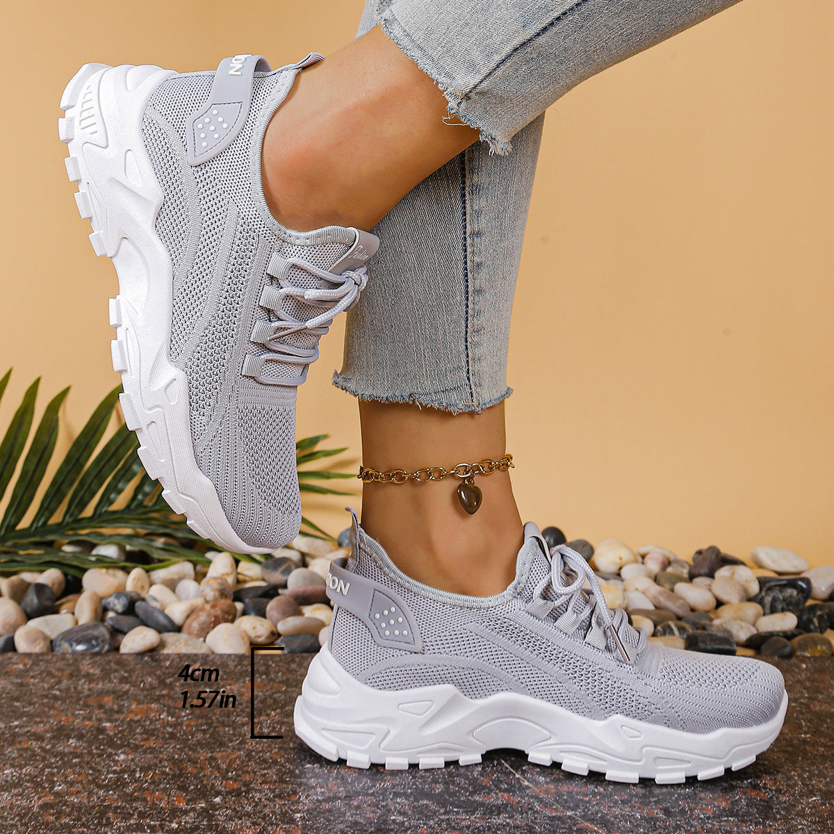 Women's Fashionable Breathable Sports Mesh Shoes