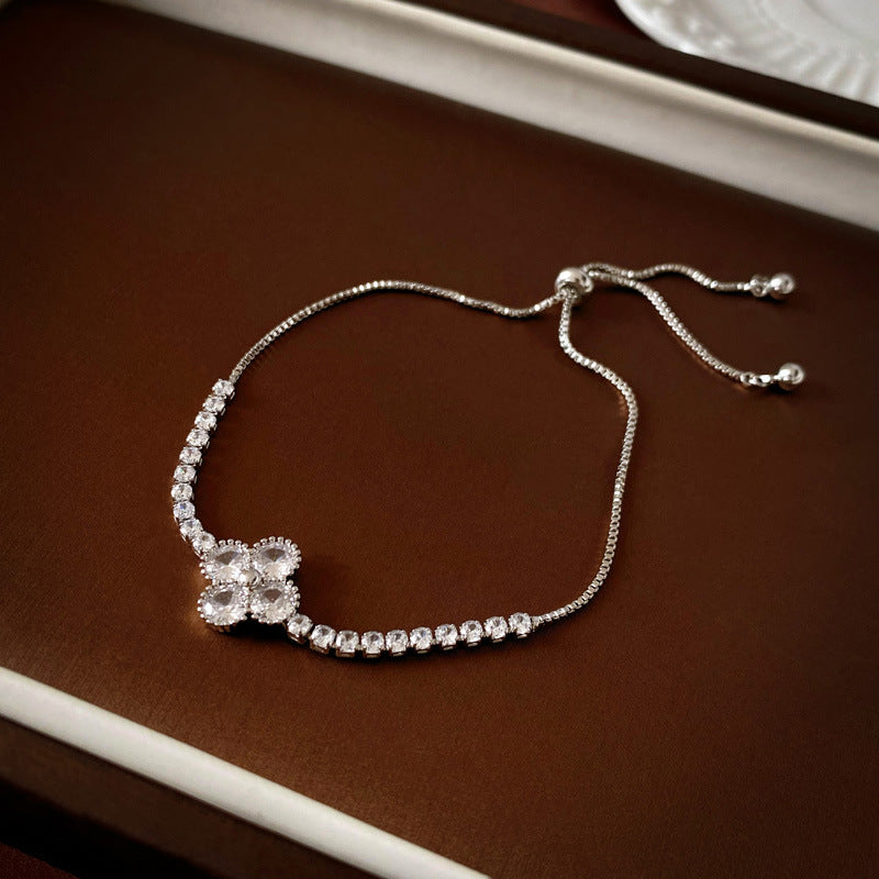 Four-petal Flower Zircon Bracelet Minority All-match Bracelet