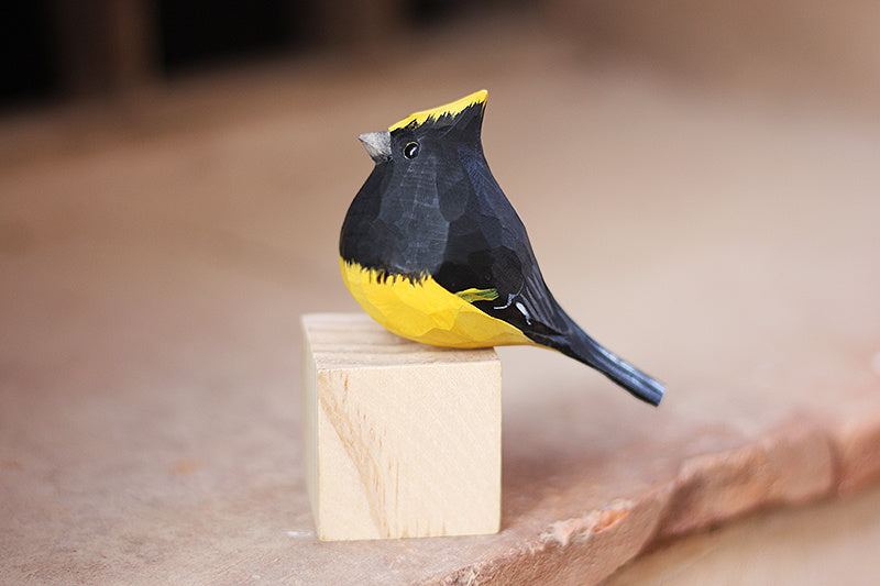 Pure Handmade Wood Carving Fat Bird Chirping