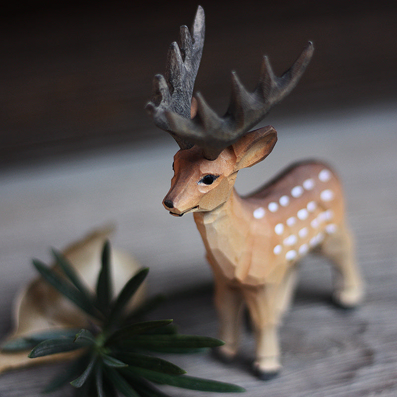 Pure Handmade Wood Carving Fat Bird Chirping