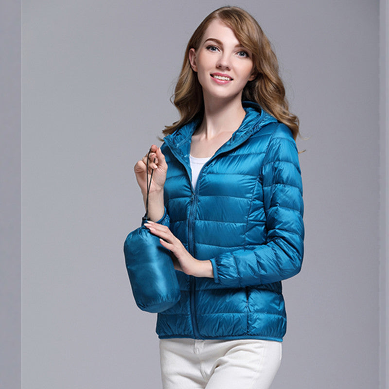 Lightweight Short Type Hooded Down Jacket